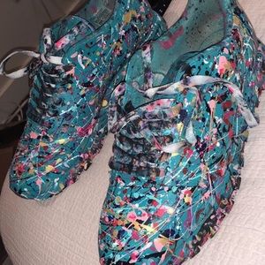 Meet your Posher, Nia